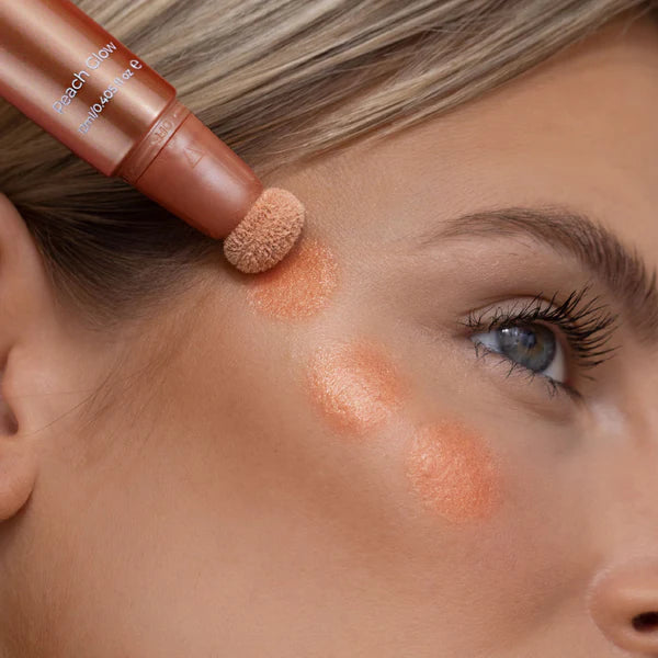 McoBeauty Highlight & Glow Beauty Wand - Peach Glow